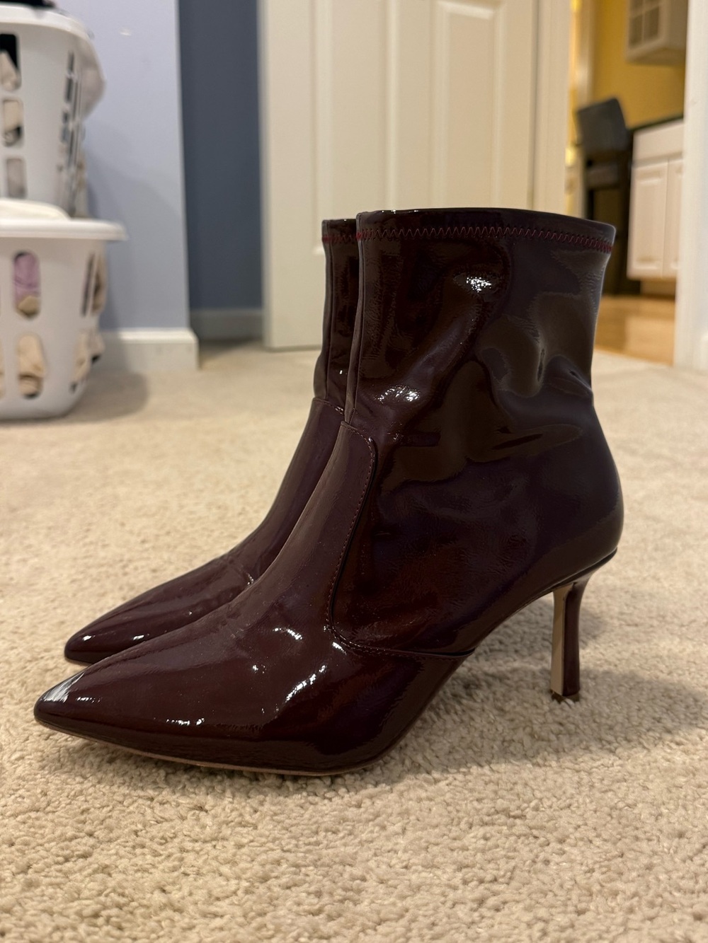 Patent Leather Pointed-Toe Ankle Boots in Deep Burgundy (JESSICA SIMPSON)